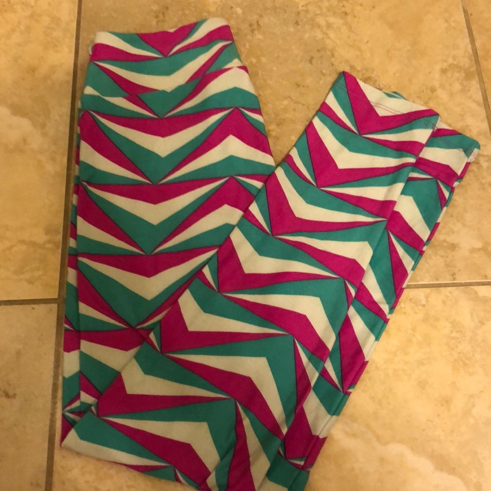 Lula Roe buttery soft leggings